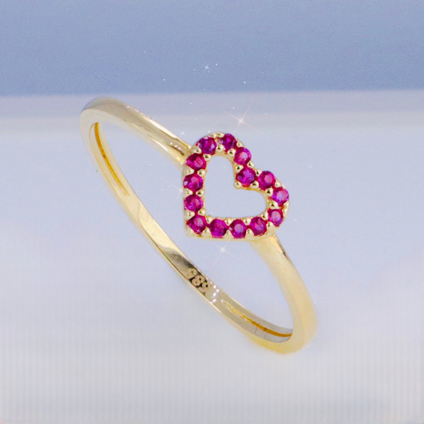 14k Gold Ruby Heart Ring Size 7.5