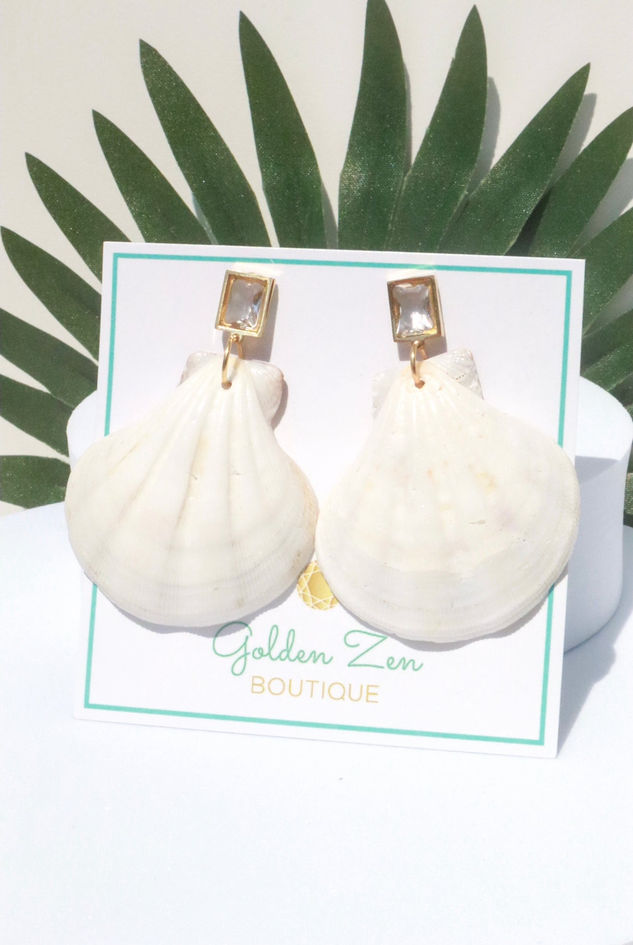 White Mermaid Scallop Shell Earrings