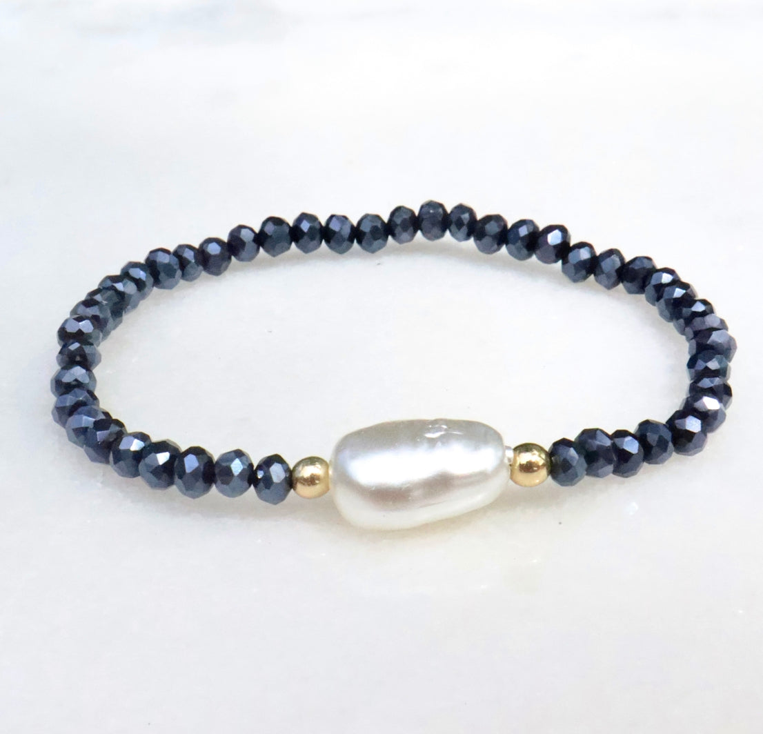 Iridescent Black & Pearl Crystal Bracelet