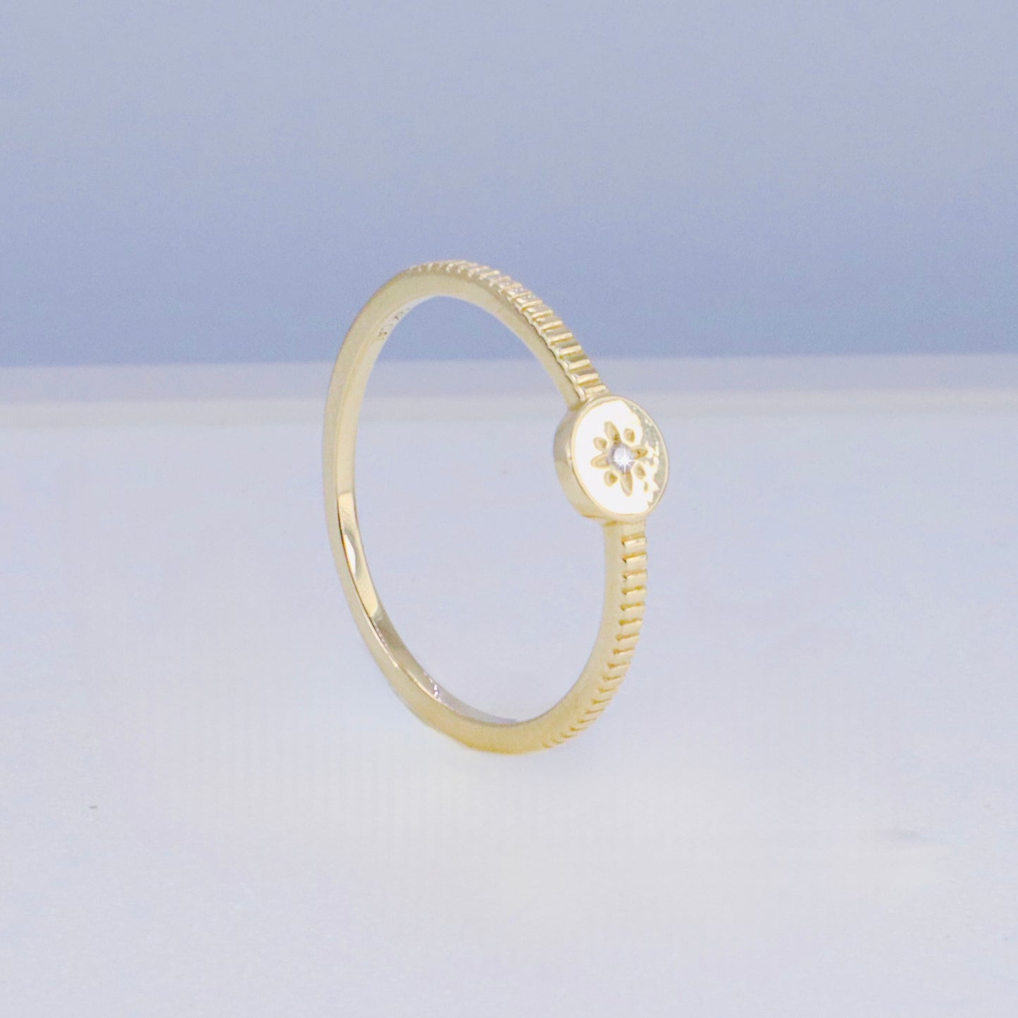 14k Gold Star CZ Ring Size 7